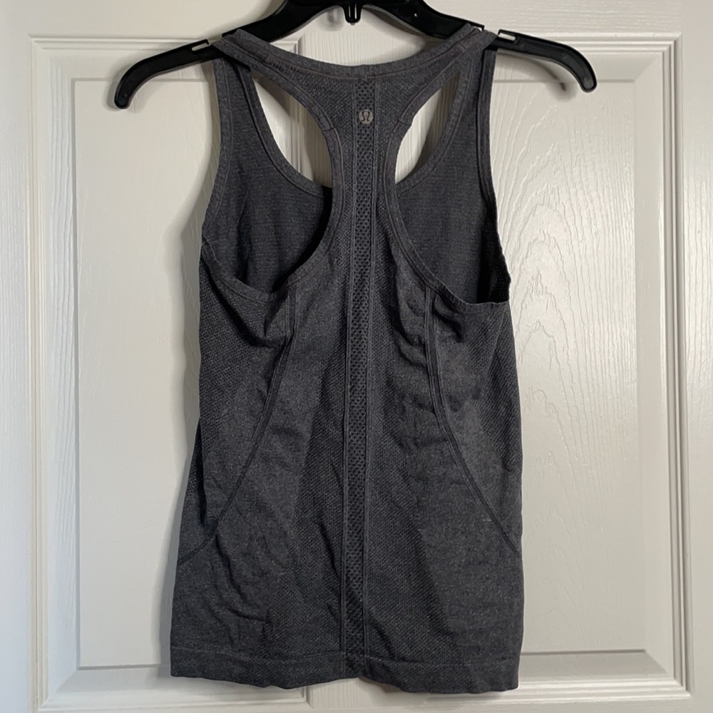 Lululemon tank top - Picture 3 of 5